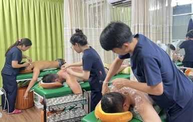 Châm cứu bấm huyệt chữa stress, căng thẳng – Giải pháp tự nhiên từ Đông y