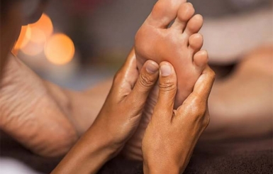 Bấm huyệt và tê bì chân tay – Những lợi ích không thể bỏ qua