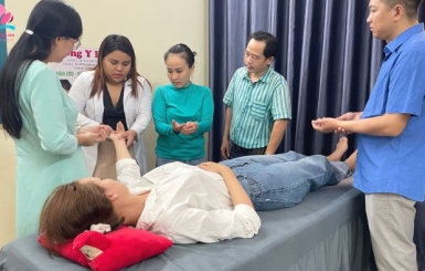 Giải pháp bấm huyệt chữa thoát vị đĩa đệm hiệu quả