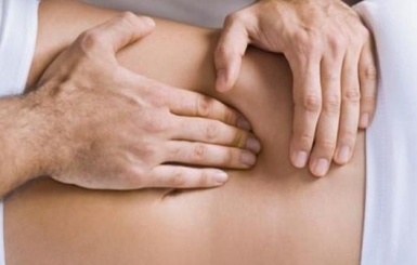 Bấm Huyệt Điều Trị Thoát Vị Đĩa Đệm