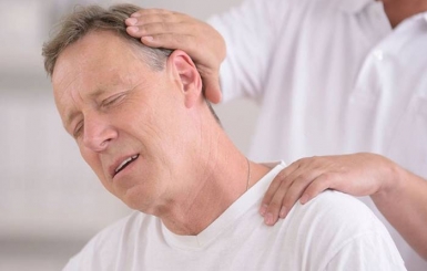 Bệnh đau vai gáy có nguy hiểm không?