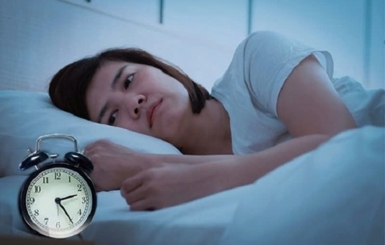 Vì sao mất ngủ có thể ảnh hưởng đến sức khỏe tâm lý?