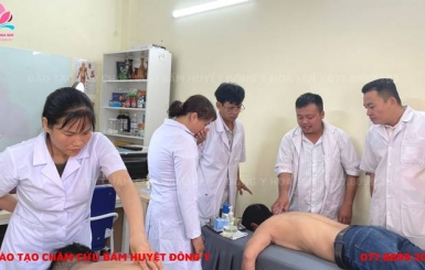 Đau vai gáy khám ở đâu TPHCM thì tốt?