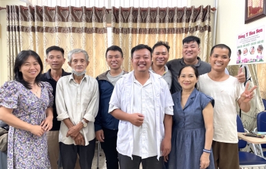 Tại sao học châm cứu bấm huyệt ở TPHCM lại thu hút đến vậy?