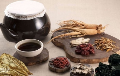 Phương Pháp Y Học Cổ Truyền Chữa Chấn Thương Khớp – Hiệu Quả Tự Nhiên, An Toàn Lâu Dài