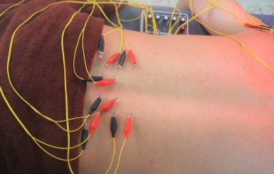 Thoái hóa cột sống thắt lưng theo Đông y: Triệu chứng và điều trị