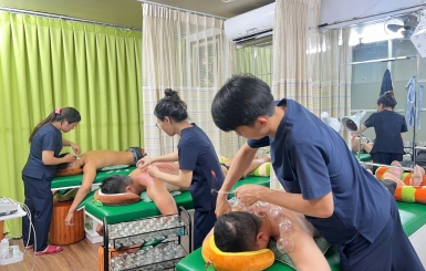 Lợi Ích Của Cạo Gió Giác Hơi Trong Đông Y – Phương Pháp Trị Liệu Lâu Đời Đầy Hiệu Quả