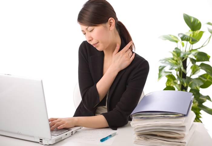 Bệnh đau vai gáy có nguy hiểm không?