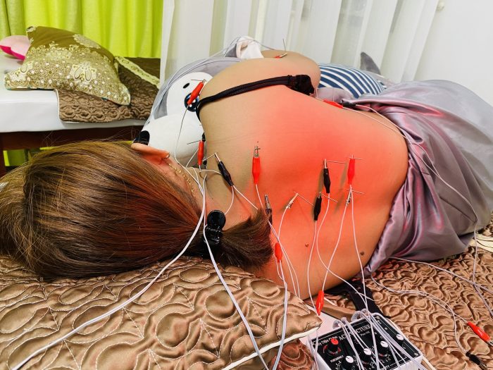đau vai gáy phải