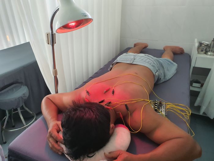 Điều trị thoái hóa đốt sống cổ bằng phương pháp Đông y