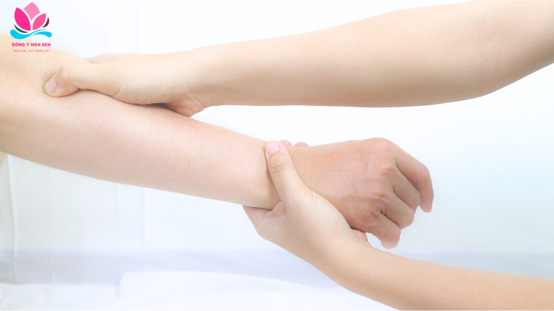 thuê người bấm huyệt tại nhà