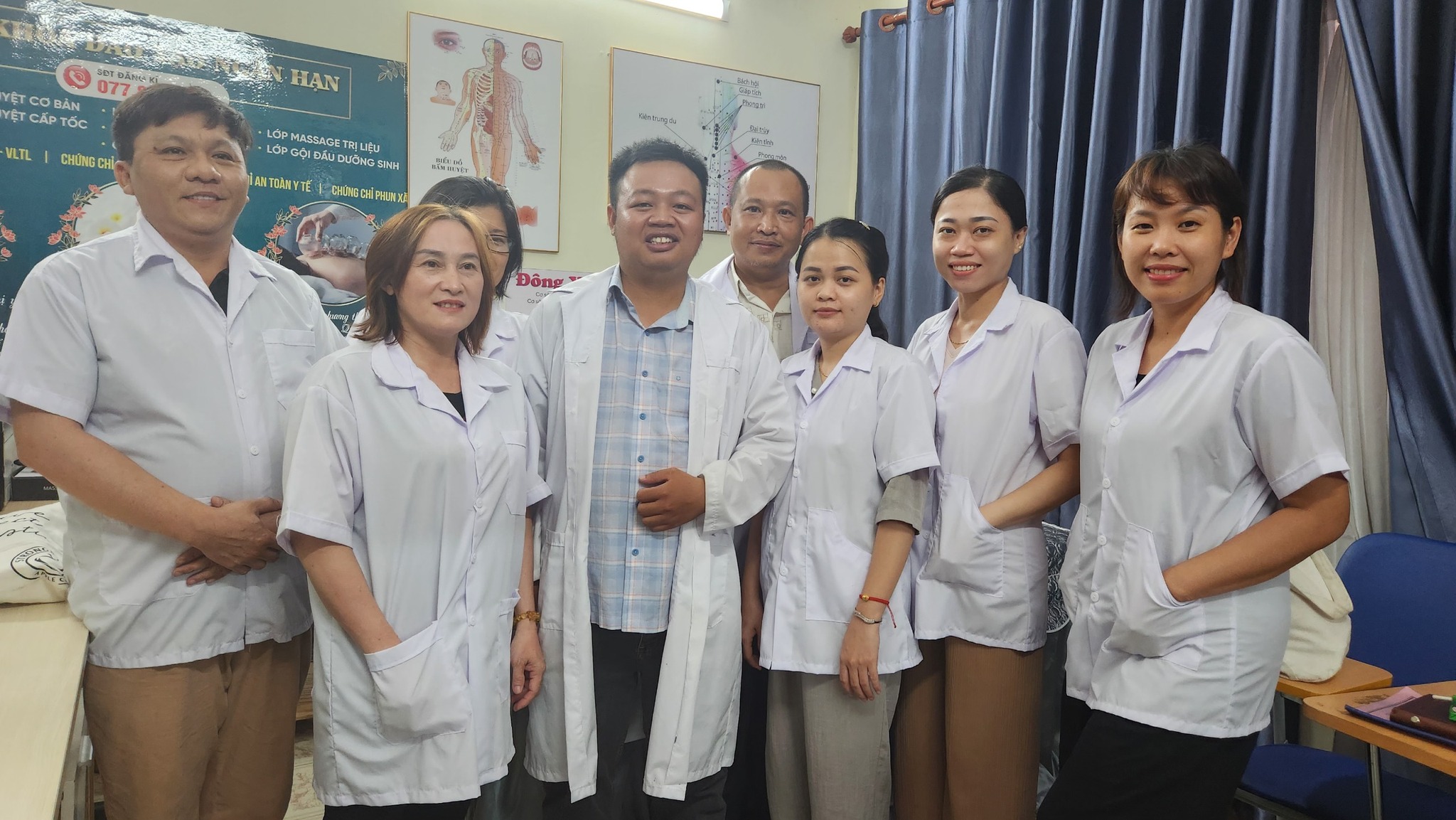 Học điều trị đau vai gáy chuyên sâu