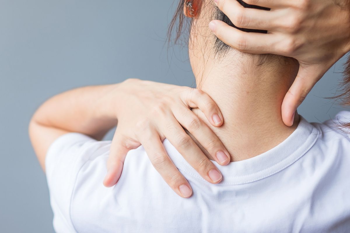 cách chữa đau cổ vai gáy tại nhà