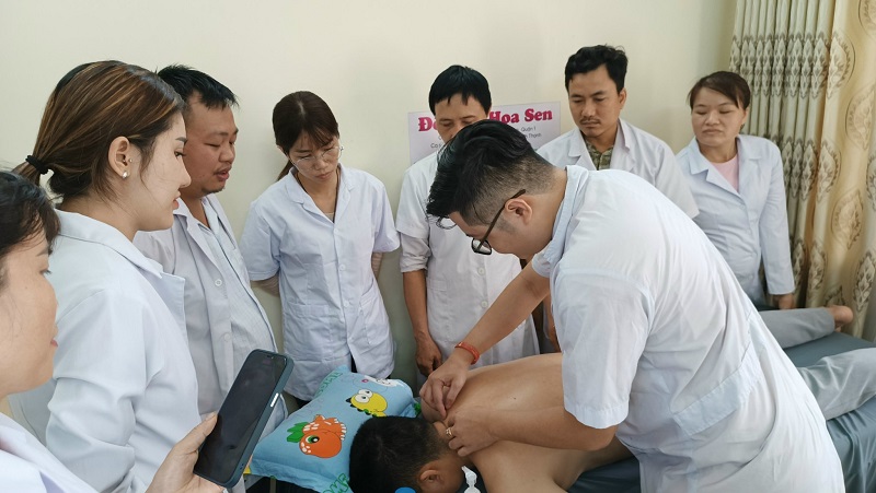 Đông Y Hoa Sen- Mở khóa học massage trị liệu chuyên nghiệp tại TPHCM