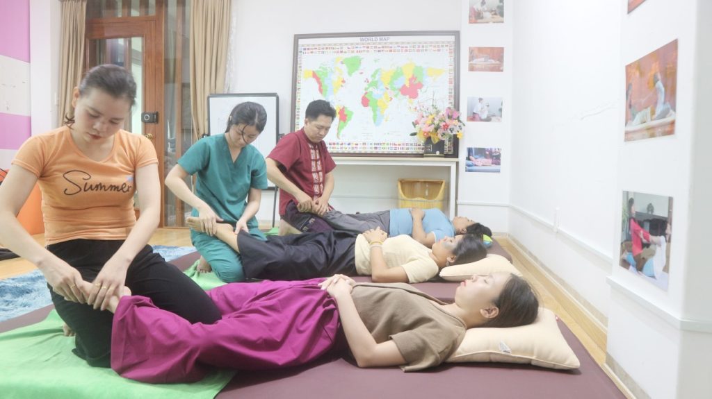 day massage thai co truyen